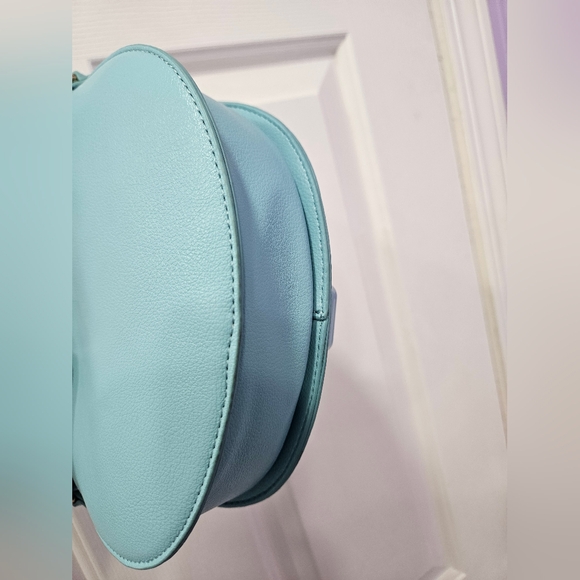 🥳 HOST PICK 🥳 Macy's On 34th Leather Holmme Saddle Crossbody Bag - NWT - Picture 7 of 10